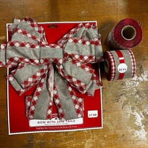 Holiday set bow and ribbon